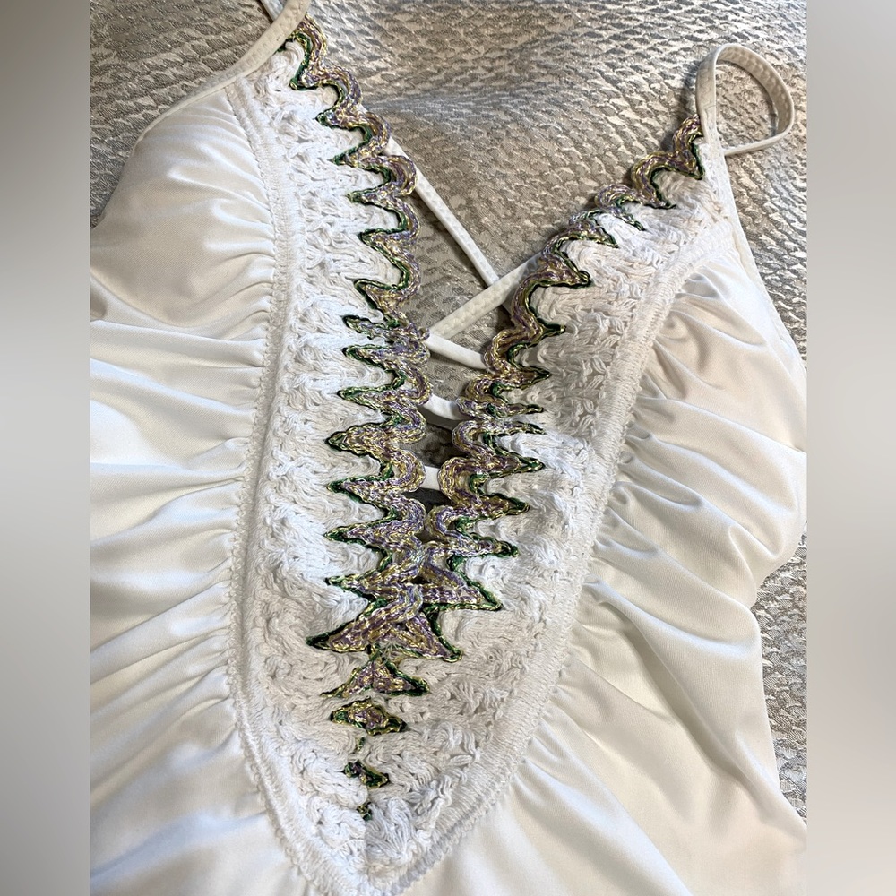 Becca swimsuit (NWOT) - Picture 2 of 5